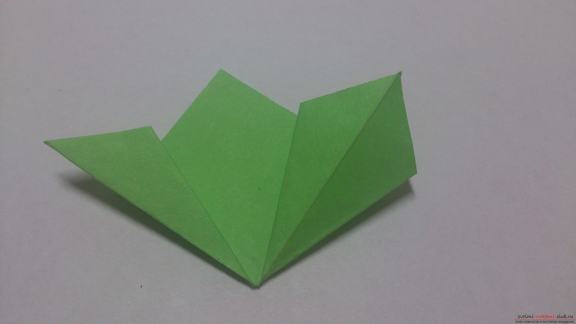 Как сделать шар из бумаги покажет наш мастер-класс с фото, в котором используется техника оригами из модулей - кусудама.. Фото №9